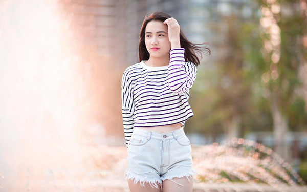 两个人看的www免费高清直播