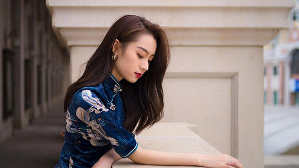 久久午夜无码片秋霞