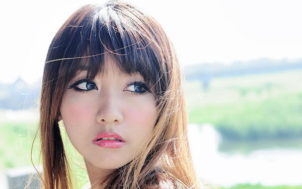 年轻的善良的女教师2