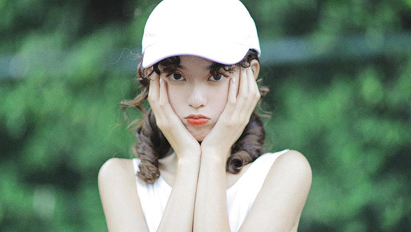 漂亮的女教师1中字在线