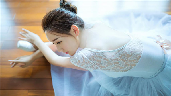 厨房征服丰曼美妇在线观看