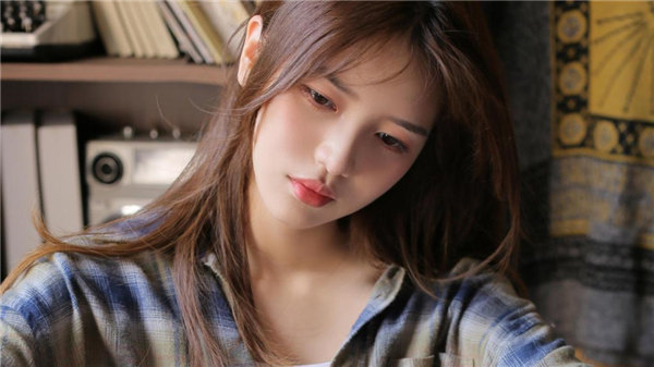 韩国年轻的邻居女教师3