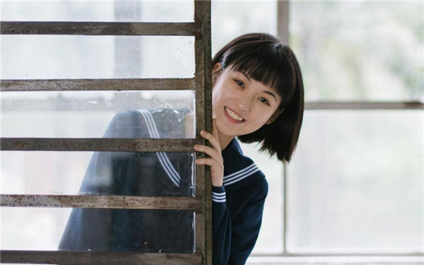 曰本大学生精油按摩6