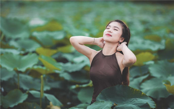 两个人看的www高清免费中文