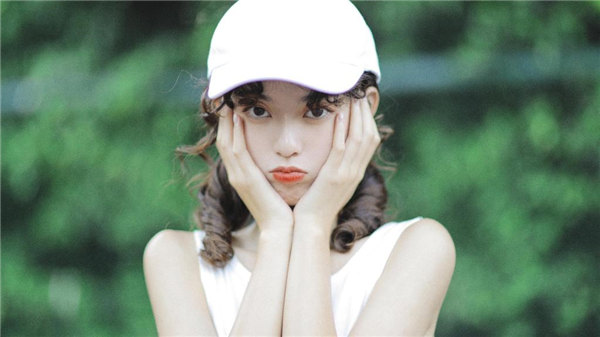 年轻女教师BD高清在线播放