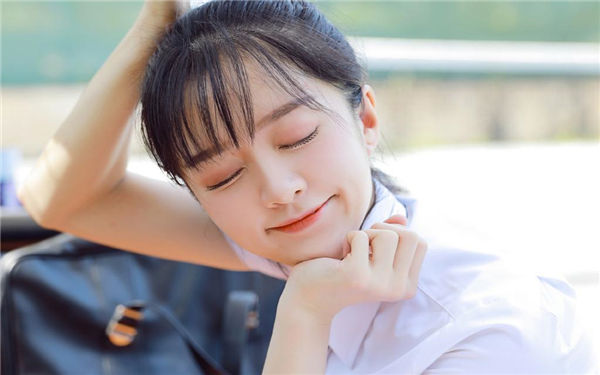 草莓视频免费观看