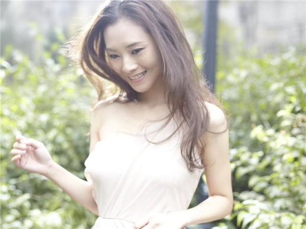 美丽女教师HD中字