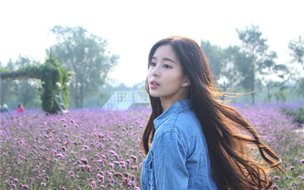 韩国年轻的邻居女教师3