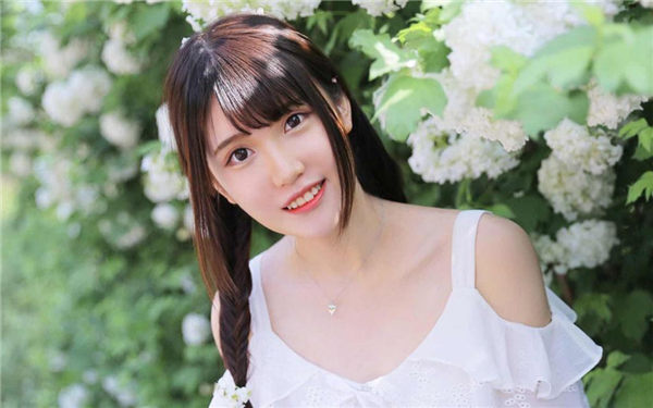 亲亲抱抱蹭蹭的刺激原声哔哩哔哩