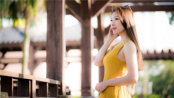 诱人的女教师2中文在线观看年