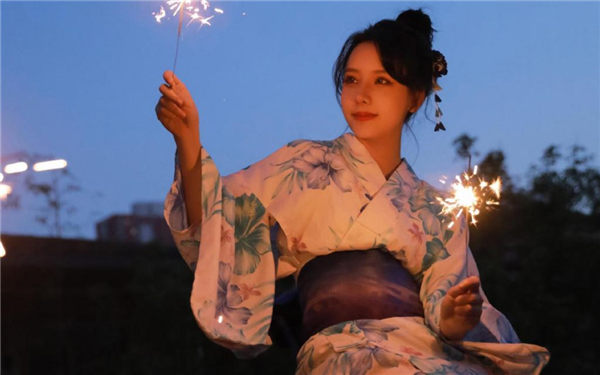年轻人在线观看