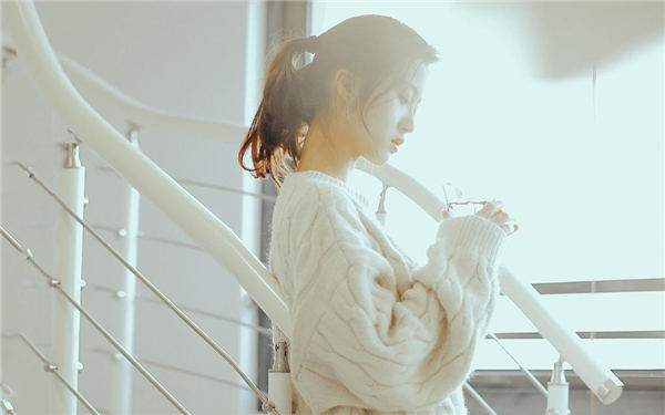 一个人免费观看WWW高清动浸