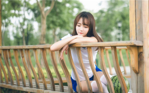 一个人的在线观看WWW
