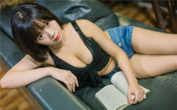 姐姐的朋友5完整视频有翻译