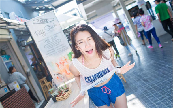 纵慾丰曼的杨贵妃BD在线播放