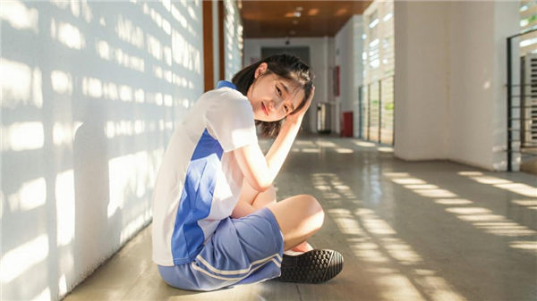一个人看的www免费完整版