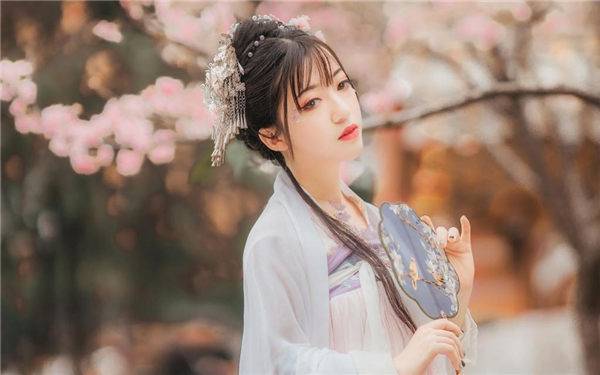 年轻女教师BD高清在线播放