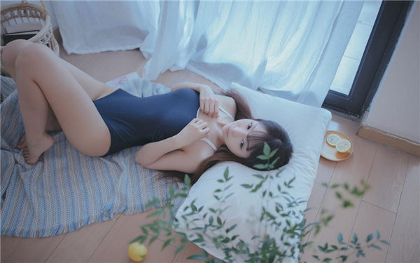 年轻的护士4在线中文字幕