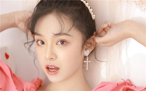 年轻女教师2在线观看