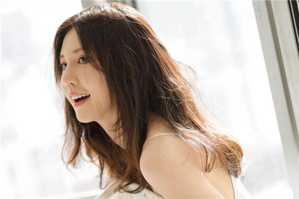 年轻的女教师3在线观看