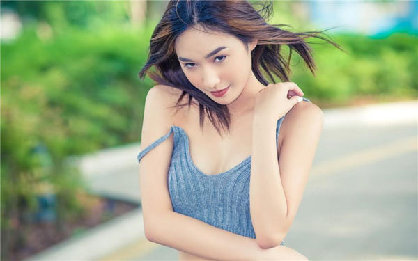 亲亲抱抱蹭蹭的刺激原声哔哩哔哩