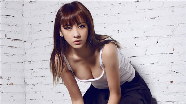 年轻女医生在线观看HD中字