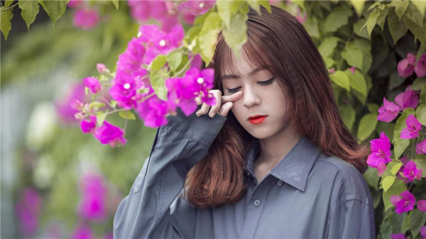年轻的老师HD高清