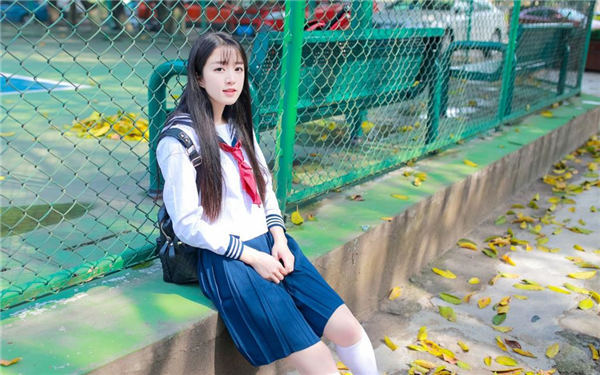年轻的女教师3在线观看