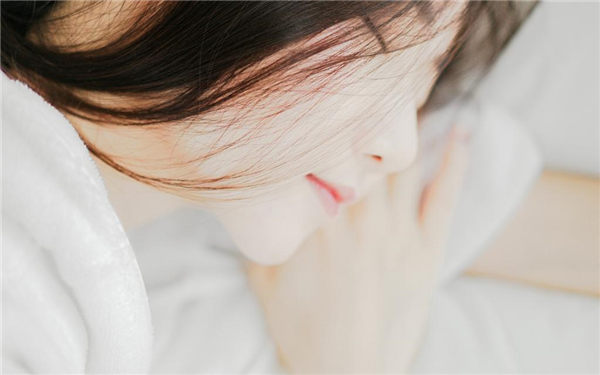 年轻的护士2在线观看视频