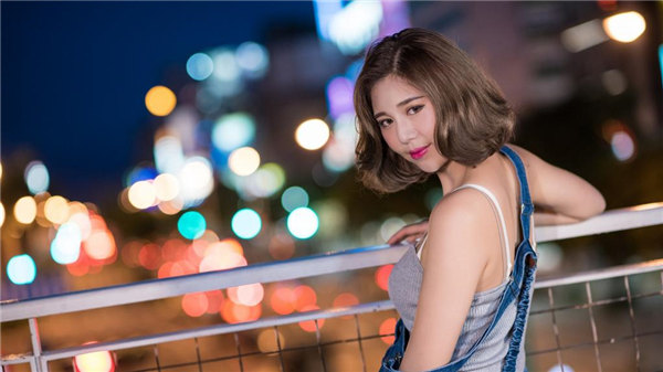 yellow在线播放免费高清视频