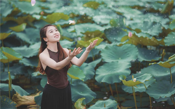 一个人看视频在线观看