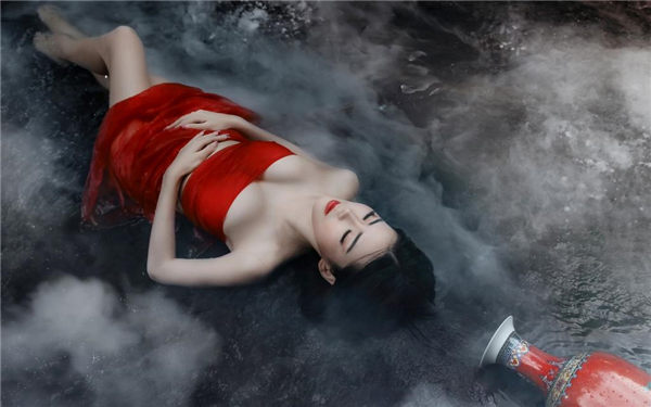 一个人免费观看WWW高清动浸