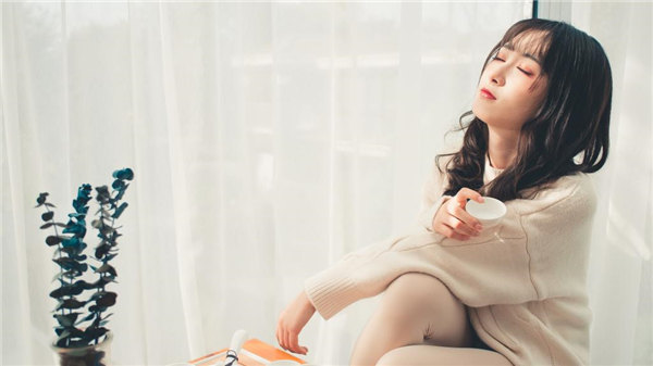 漂亮的女教师中字在线观看